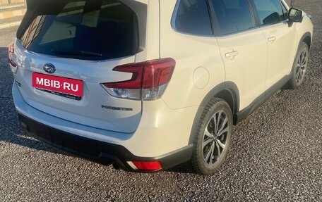Subaru Forester, 2023 год, 4 990 000 рублей, 8 фотография