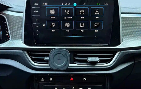 Volkswagen T-Roc I, 2023 год, 1 299 000 рублей, 15 фотография
