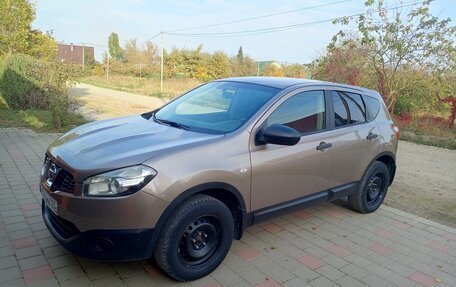 Nissan Qashqai, 2011 год, 820 000 рублей, 2 фотография