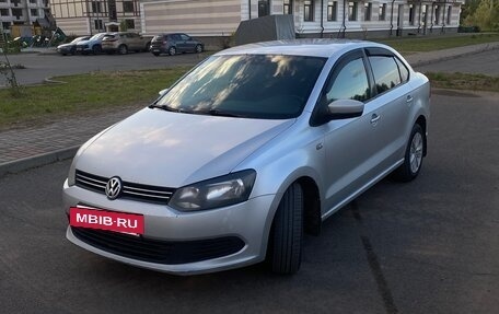 Volkswagen Polo VI (EU Market), 2011 год, 385 000 рублей, 32 фотография