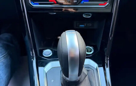 Volkswagen T-Roc I, 2023 год, 1 299 500 рублей, 20 фотография