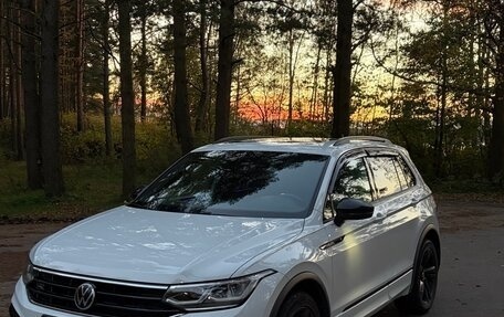 Volkswagen Tiguan II, 2021 год, 2 700 000 рублей, 3 фотография