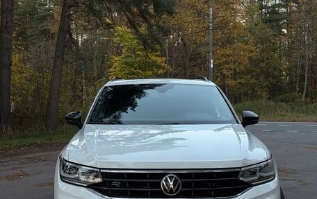 Volkswagen Tiguan II, 2021 год, 2 700 000 рублей, 20 фотография