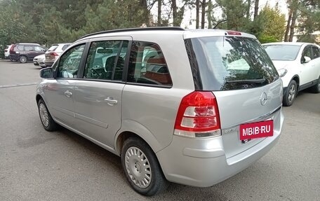 Opel Zafira B, 2012 год, 685 000 рублей, 4 фотография