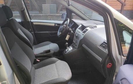 Opel Zafira B, 2012 год, 685 000 рублей, 9 фотография