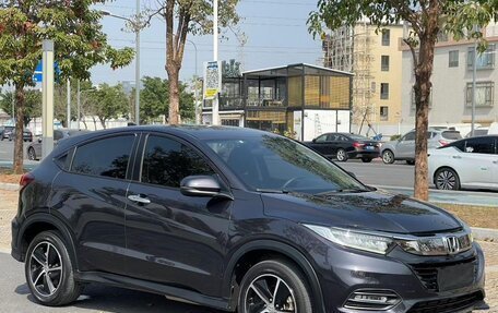 Honda Vezel, 2022 год, 1 340 000 рублей, 3 фотография