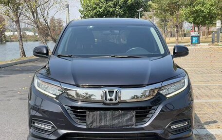 Honda Vezel, 2022 год, 1 340 000 рублей, 2 фотография