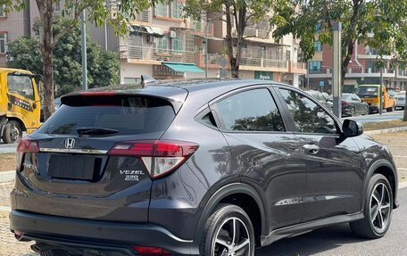 Honda Vezel, 2022 год, 1 340 000 рублей, 4 фотография