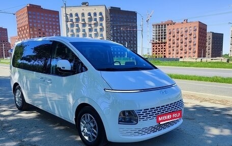 Hyundai Staria, 2023 год, 4 650 000 рублей, 9 фотография
