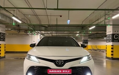 Toyota Camry, 2019 год, 2 390 000 рублей, 1 фотография