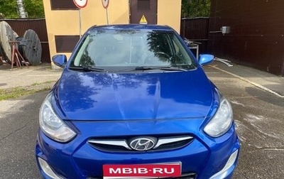Hyundai Solaris II рестайлинг, 2012 год, 570 000 рублей, 1 фотография