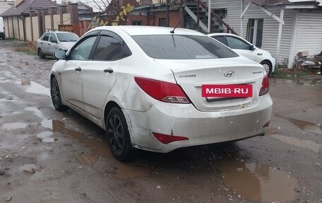 Hyundai Solaris II рестайлинг, 2015 год, 490 000 рублей, 4 фотография