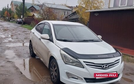 Hyundai Solaris II рестайлинг, 2015 год, 490 000 рублей, 2 фотография