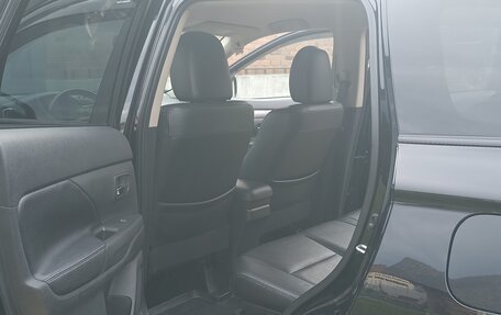 Mitsubishi Outlander III рестайлинг 3, 2014 год, 1 600 000 рублей, 2 фотография