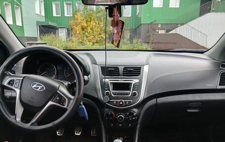 Hyundai Solaris II рестайлинг, 2014 год, 865 000 рублей, 13 фотография