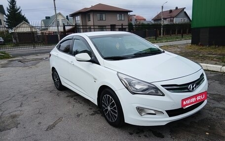 Hyundai Solaris II рестайлинг, 2014 год, 865 000 рублей, 2 фотография