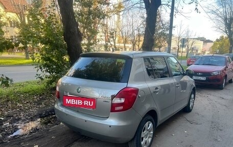 Skoda Fabia II, 2012 год, 325 000 рублей, 2 фотография