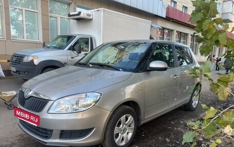 Skoda Fabia II, 2012 год, 325 000 рублей, 4 фотография