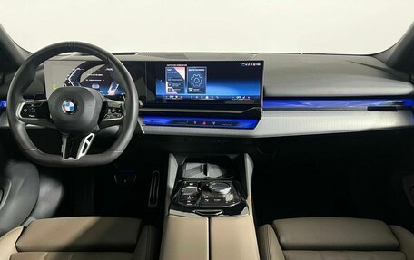 BMW 5 серия, 2024 год, 7 299 000 рублей, 15 фотография