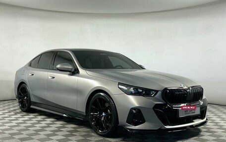 BMW 5 серия, 2024 год, 7 299 000 рублей, 21 фотография