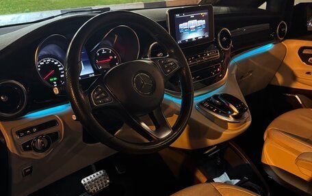 Mercedes-Benz V-Класс, 2019 год, 4 200 000 рублей, 14 фотография