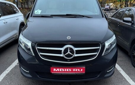 Mercedes-Benz V-Класс, 2019 год, 4 200 000 рублей, 1 фотография