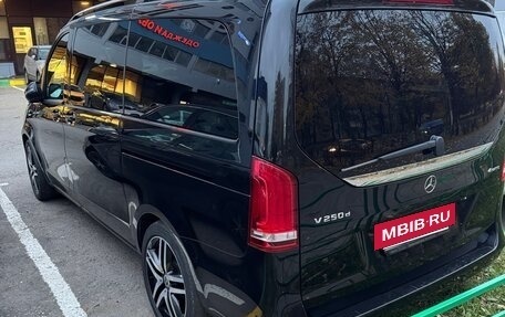 Mercedes-Benz V-Класс, 2019 год, 4 200 000 рублей, 4 фотография