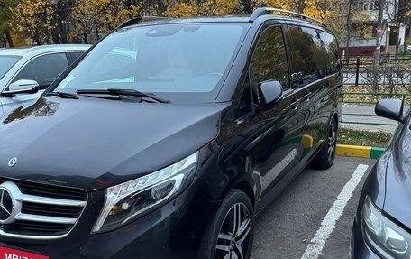 Mercedes-Benz V-Класс, 2019 год, 4 200 000 рублей, 2 фотография
