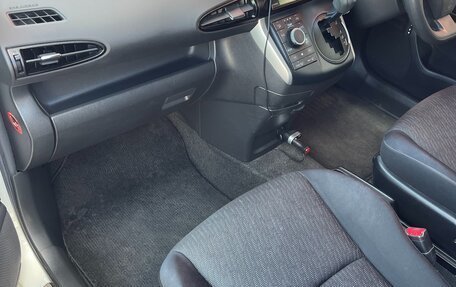 Toyota Wish II, 2009 год, 1 150 000 рублей, 12 фотография