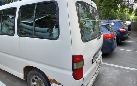 Toyota HiAce, 2002 год, 350 000 рублей, 3 фотография