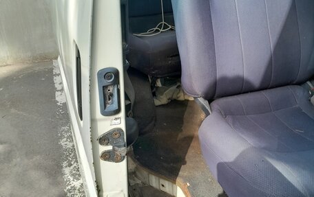 Toyota HiAce, 2002 год, 350 000 рублей, 14 фотография