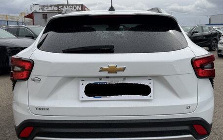 Chevrolet Trax, 2024 год, 1 800 000 рублей, 5 фотография