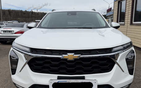 Chevrolet Trax, 2024 год, 1 800 000 рублей, 3 фотография