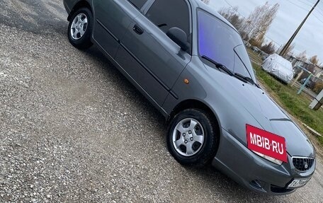 Hyundai Accent II, 2004 год, 315 000 рублей, 3 фотография