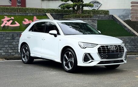 Audi Q3, 2023 год, 2 100 000 рублей, 3 фотография