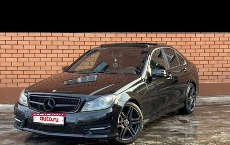Mercedes-Benz C-Класс, 2012 год, 1 400 000 рублей, 2 фотография