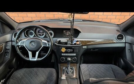 Mercedes-Benz C-Класс, 2012 год, 1 400 000 рублей, 13 фотография
