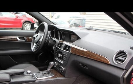 Mercedes-Benz C-Класс, 2012 год, 1 400 000 рублей, 21 фотография