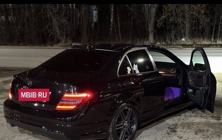 Mercedes-Benz C-Класс, 2012 год, 1 400 000 рублей, 19 фотография