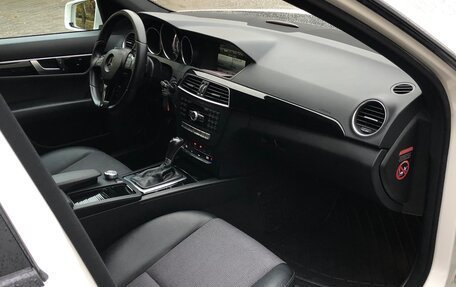 Mercedes-Benz C-Класс, 2012 год, 1 400 000 рублей, 1 фотография