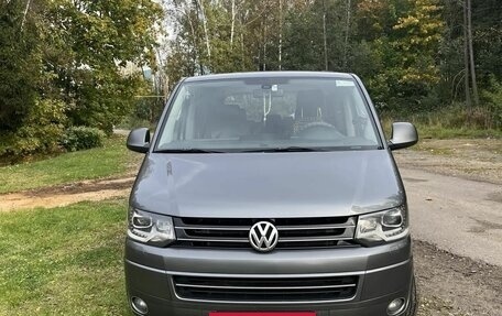 Volkswagen Multivan T5, 2012 год, 1 950 000 рублей, 2 фотография