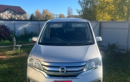 Nissan Serena IV, 2011 год, 1 330 000 рублей, 2 фотография