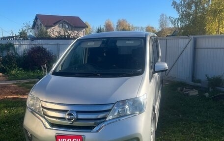 Nissan Serena IV, 2011 год, 1 330 000 рублей, 4 фотография