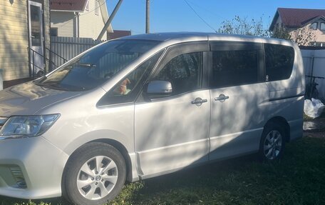 Nissan Serena IV, 2011 год, 1 330 000 рублей, 9 фотография