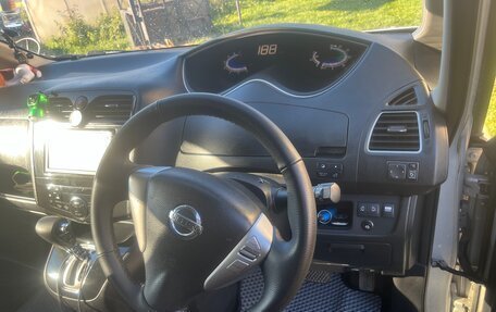Nissan Serena IV, 2011 год, 1 330 000 рублей, 14 фотография