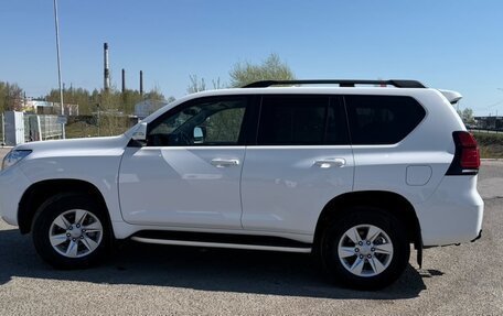 Toyota Land Cruiser Prado 150 рестайлинг 2, 2020 год, 5 550 000 рублей, 5 фотография