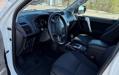 Toyota Land Cruiser Prado 150 рестайлинг 2, 2020 год, 5 550 000 рублей, 22 фотография