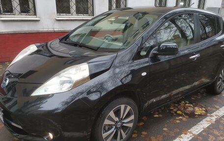 Nissan Leaf I, 2012 год, 680 000 рублей, 2 фотография