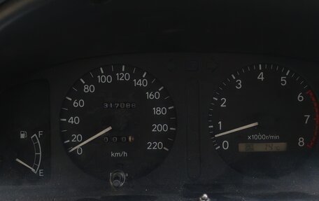 Toyota Corolla, 1998 год, 250 000 рублей, 3 фотография