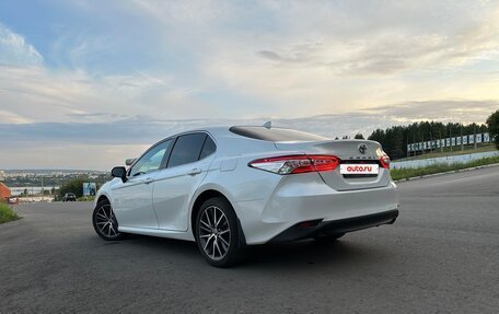 Toyota Camry, 2021 год, 2 900 000 рублей, 2 фотография